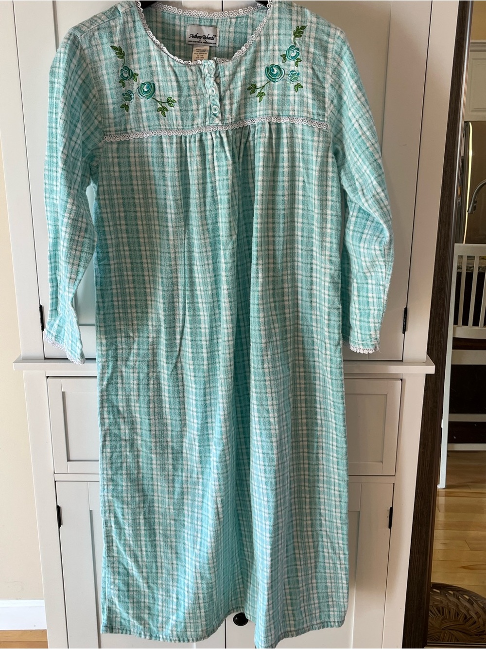 Vintage cottage core granny sleepwear gown